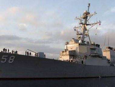 Στον Πειραιά το αντιτορπιλικό των ΗΠΑ USS Laboon DDG58 (φωτό, βίντεο)